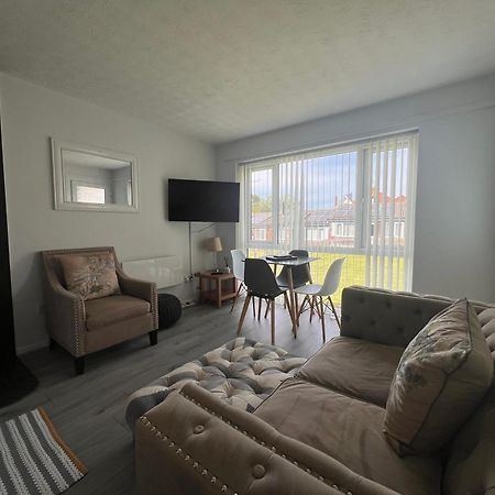 Dog Friendly Beachside Cottage No11 Kessingland With Private Parking Dış mekan fotoğraf